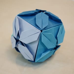 はじめてのくす玉でしたがうまくできたでしょうか？