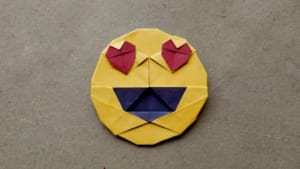 絵文字 😍