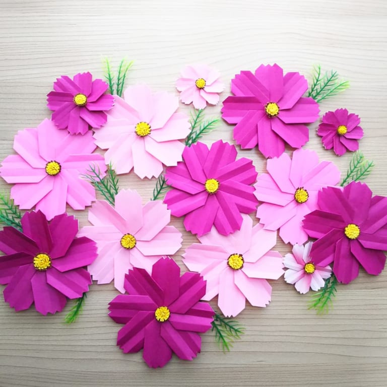 しょりん❣️秋、お月見、コスモス、もみじ、お団子、薔薇、アレンジ