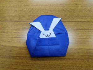 おらせてもらいました。
いつもYouTubeをみています。
すごくかわいいのでつぎは、柄つきの折紙でおってみようと思います。