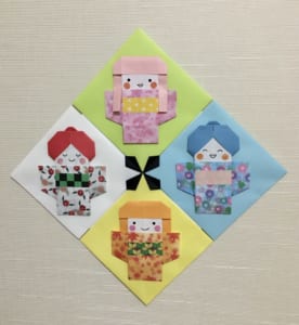 お気に入りの姉さん達を！
大好きな抗菌折り紙で完コピしたものでーす。