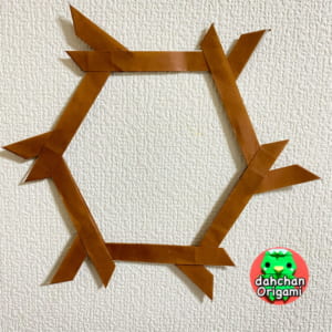 木の枝リース
