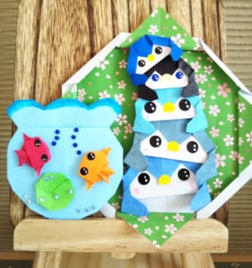 だーちゃん先生の『ひょっこりペンギン』さんのタワーです❤️
(о´∀`о)♪ほっこりしますね✨
だーちゃん先生のぽってり金魚さんとご一緒に(^^)v
 金魚鉢 は虹色かおり先生の「りんご飴」よりアレンジさせて頂きました❤️
さとえり❤️より