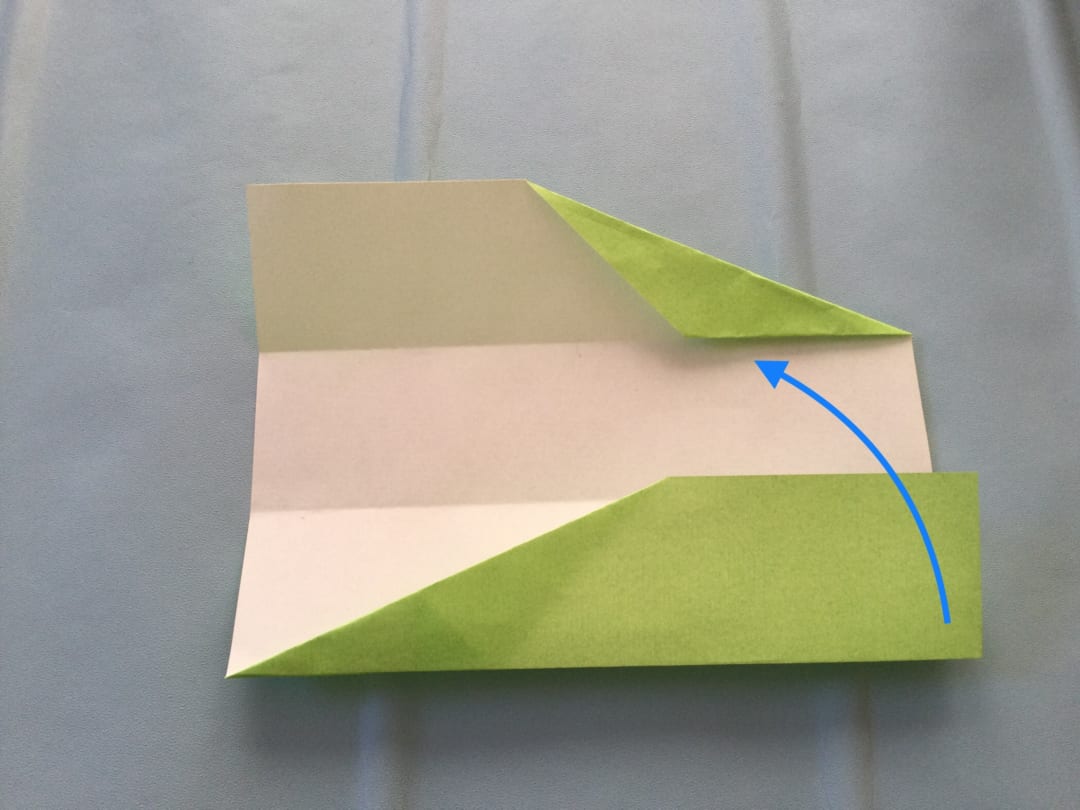 くす玉の折り方 →の通りに折る。